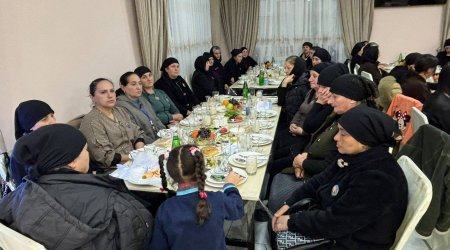 Qusarda rayon rəhbərliyinin iştirakı ilə iftar süfrəsi təşkil olunub - FOTO