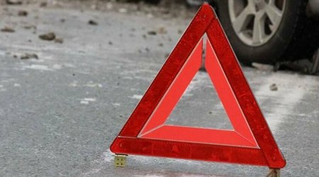 Gəncədə ağır qəza: 2 nəfər xəstəxanaya aparıldı