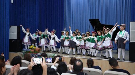 Novruz festivalında istedadlı uşaqların əl işləri və rəsm əsərləri nümayiş etdirildi - FOTO