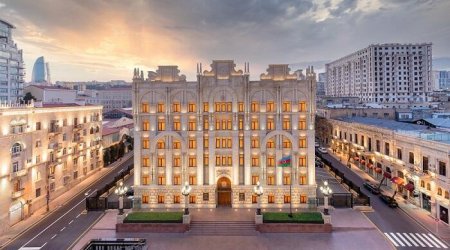 Buzovnada qaya daşlarını zədələyən şəxs SAXLANILDI