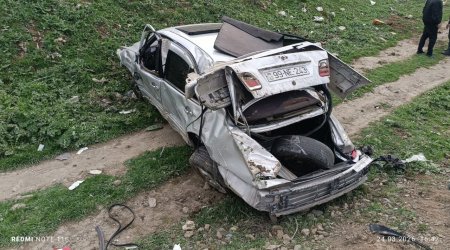 Tovuzda avtomobil AŞDI -Sürücü həyatını itirdi - FOTO