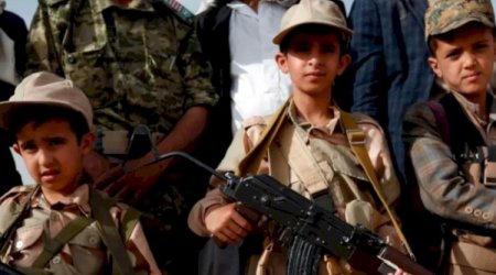 İranda əsgərlik yaşı 12-yə endirildi