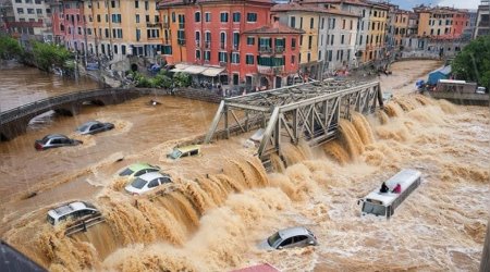 Yağış sularına təslim olan ŞƏHƏRLƏR &ndash; Son illərdə iqlim dəyişikliyinin dünyada TÖRƏTDİYİ FƏSADLAR &ndash; VİDEO