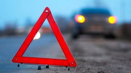 Kəlbəcərdə yük avtomobili aşdı, 3 nəfər həyatını itirdi