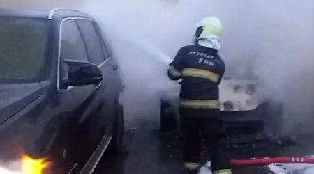 Masazırda iki avtomobil YANDI - ANBAAN VİDEO