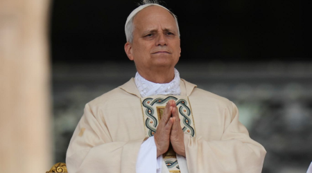 Roma Papası: Tanrı müharibə edənlərin dualarını eşitmir