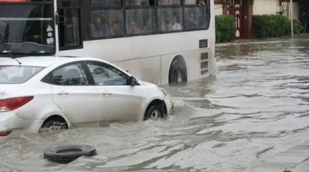 Avtomobili yağışdan ziyan görənlərin NƏZƏRİNƏ &ndash; Bu halda zərəri sığorta qarşılayacaq