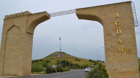 Ağdamda FACİƏ: 22 yaşlı gənc dayısıqızını bıçaqladı