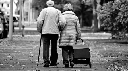 Yaşı 50-dən yuxarı olanların NƏZƏRİNƏ