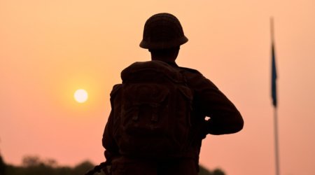 İranın sərhəd bölgələrində ABŞ qoşunları ilə döyüşlər başlayıb