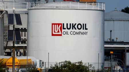 Ukrayna LUKOIL neft emalı zavoduna zərbə endirdi - VİDEO