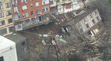 Dağıstanda daşqınlar: Yaşayış binası uçdu