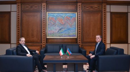 Ceyhun Bayramovla Əraqçinin telefon danışığının DETALLARI AÇIQLANDI