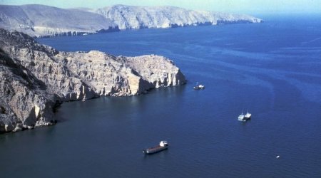 ABŞ-dakı neft şirkətləri Hörmüzlə bağlı Trampa etiraz etdilər