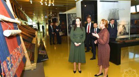 Litvanın Baş naziri Milli Xalça Muzeyində - FOTO