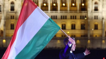 Politico: Madyarın qələbəsi Ukraynaya 90 milyard avroluq yardımın önünü açacaq