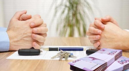 Gədəbəydə QALMAQAL: Rəis aliment pullarını mənimsəyib