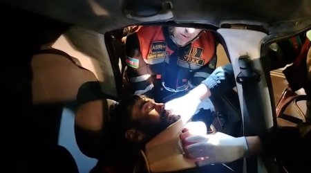 Mehdiabadda AĞIR QƏZA &ndash; Sürücü belə xilas edildi &ndash; VİDEO