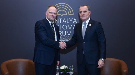 Ceyhun Bayramov NATO rəsmisi ilə GÖRÜŞDÜ &ndash; Müzakirə olunan məsələlər &ndash; FOTO