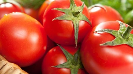 Dadsız, rəngsiz POMİDORLAR - Süfrəmizə keyfiyyətsiz məhsulu kim gətirir? &ndash; ARAŞDIRMA