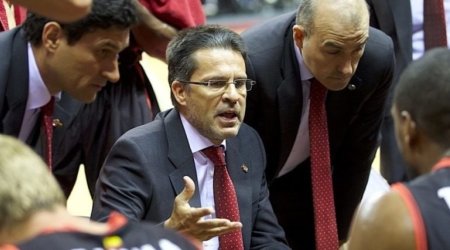 Avroliqada ilin məşqçisi açıqlandı