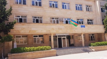 Bakıda daha bir məktəbdə OLAY: Şagird sinif yoldaşlarını ölümlə HƏDƏLƏDİ &ndash; RƏSMİ AÇIQLAMA