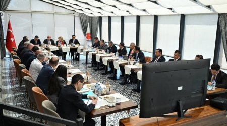 Türkiyə və Ermənistan Qars-Gümrü dəmir yolunun bərpasını müzakirə etdi &ndash; FOTO