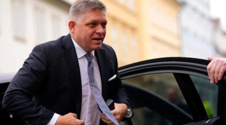 Qonşu ölkələr uçuşa icazə vermədi, Moskvaya avtomobillə gedəcək