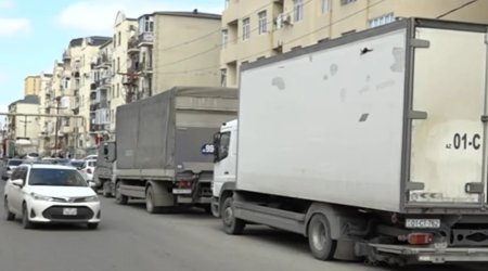 Xırdalanda yük avtomobili PROBLEMİ: "Təhlükəli vəziyyət yaranıb" - VİDEO