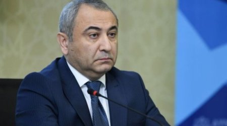 Agentlik sədri işə metro ilə getdiyini AÇIQLADI