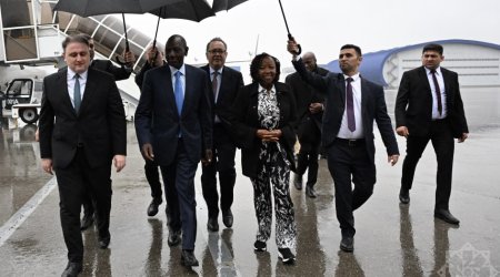 Keniya Prezidenti Azərbaycana gəldi - FOTO