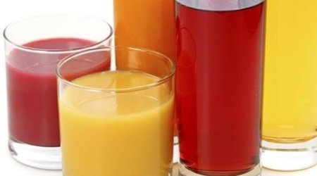 Hansı meyvə şirələrini alkoqolla qarışdırmaq olmaz? -Həkimdən xəbərdarlıq