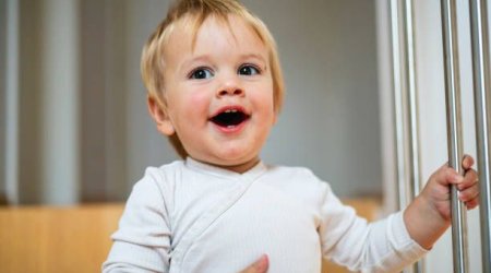 Uşaqlıqda sarışın idi, illər keçdikcə tündləşdi: Saç rəngindəki dəyişikliyin SƏBƏBİ