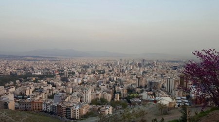 Tehranda xoşagəlməz qoxunun səbəbləri araşdırılır: 28 potensial mənbə müəyyən edilib