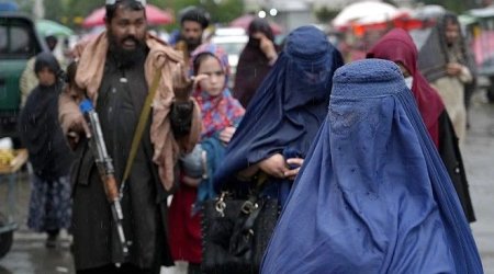 “Taliban” qadınların geyiminə nəzarəti sərtləşdirib: burka taxmayanlar SAXLANILIB