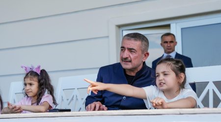 General-polkovnik Dünya Çempionatını şəhid övladları ilə birlikdə İZLƏDİ - FOTO