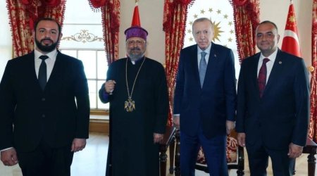 Ərdoğan Türkiyə erməni patriarxı ilə görüşdü