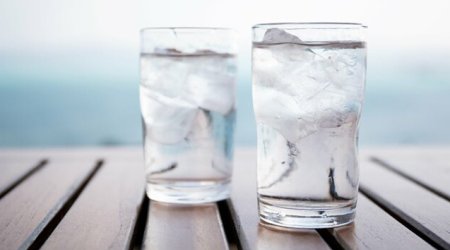 Suyu bu halda içmək mədə-bağırsağın DÜŞMƏNİDİR