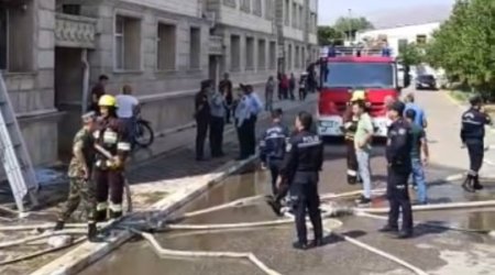 Culfada yaşayış binasında GÜCLÜ YANĞIN &ndash; Ana və övladı xəsarət aldı &ndash; VİDEO