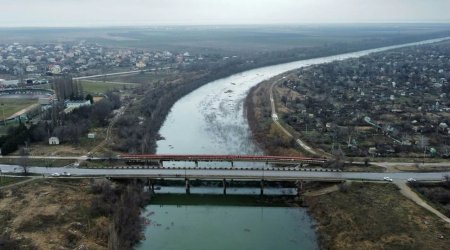 Ukrayna ordusu Xerson vilayəti ilə Krım arasındakı 4 körpüyə zərbə endirdi