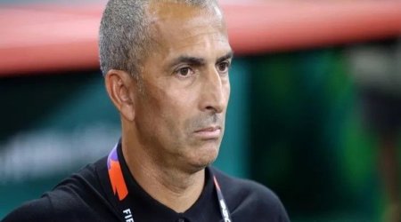 Dünya çempionatında İLK: Baş məşqçi oyundan sonra QOVULDU
