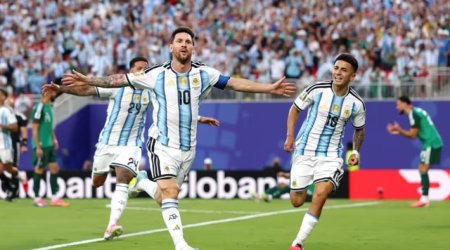 Messinin het-triki: Argentina ilk qələbəsini qazandı &ndash; VİDEO