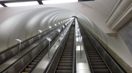 Bakı metrosunda həyəcan: Eskalator qəfil dayandı və azyaşlı...
