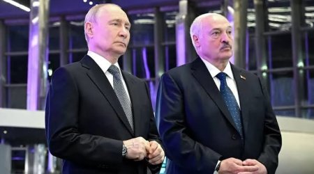 Putin Lukaşenko ilə Zelenskinin bəyanatlarını müzakirə edəcək