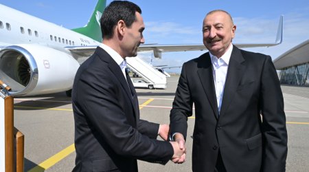 İlham Əliyev Türkmənistan Prezidentini Füzulidə belə qarşıladı &ndash; FOTO - VİDEO