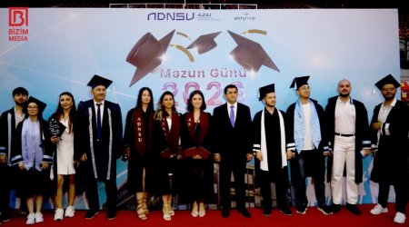 ADNSU-da &ldquo;Məzun Günü&rdquo; - Minlərlə gənc tələbəliklə vidalaşdı &ndash; VİDEO