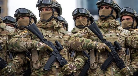 Prezident hərbi qulluqçularla bağlı qanunu TƏSDİQLƏDİ