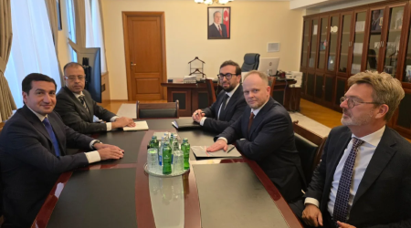 Hikmət Hacıyev: "Azərbaycan NATO-nun etibarlı tərəfdaşıdır" - FOTO