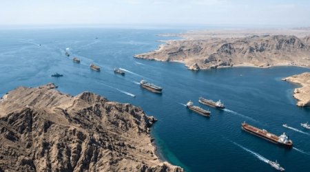 SON DƏQİQƏ: SEPAH Oman sahillərində icazəsiz hərəkət edən gəmini VURDU