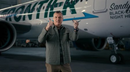 &ldquo;Pepsi&rdquo;dən döyüş təyyarəsi tələb etmişdi &ndash; 30 il sonra "mükafatını" aldı - FOTO